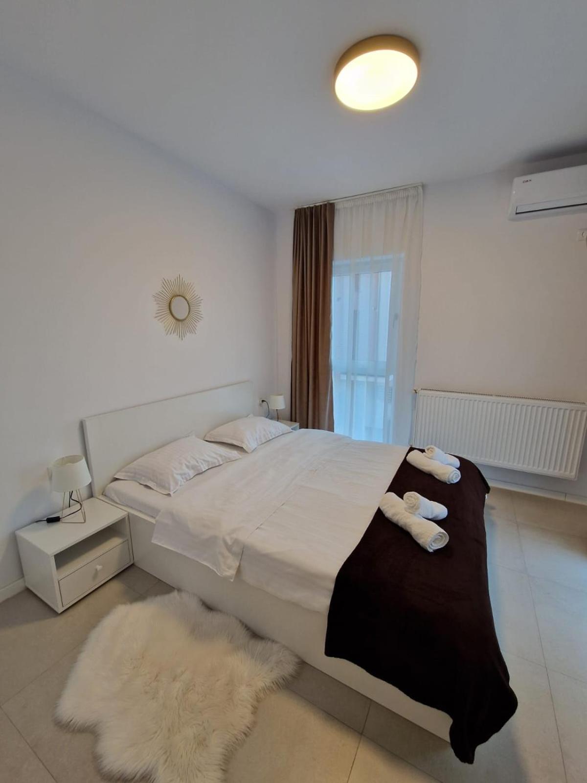 Cora Apartment Baia Mare Bagian luar foto